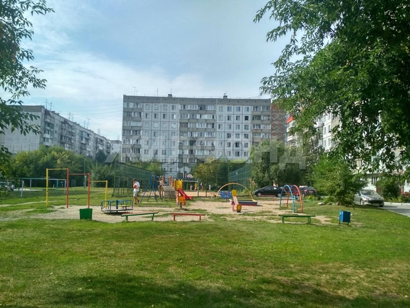 
  Продается 1-комн. квартира, 29.8 м², Дуси Ковальчук ул, д. 75
. Фото 4.