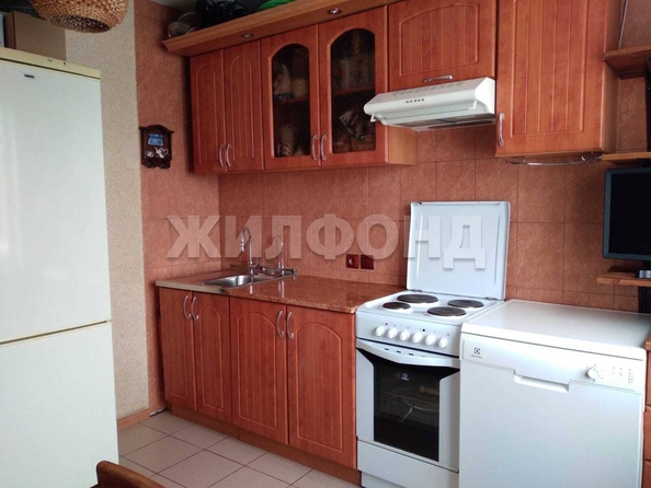 
  Продается 1-комн. квартира, 35.8 м², Военный городок ул, д. 125
. Фото 1.