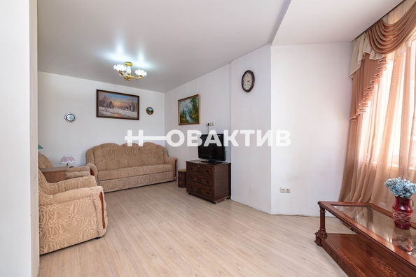 
  Продается 2-комн. квартира, 64.5 м², Галущака ул, д. 15
. Фото 10.