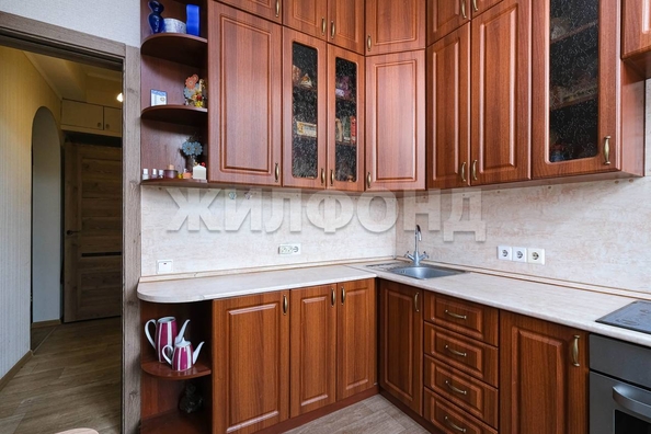 
  Продается 2-комн. квартира, 48 м², Свердлова ул, д. 11
. Фото 1.