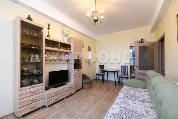
  Продается 2-комн. квартира, 48 м², Свердлова ул, д. 11
. Фото 2.