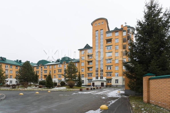 
  Продается 3-комн. квартира, 113 м², 1-е Мочищенское ш, д. 150
. Фото 1.