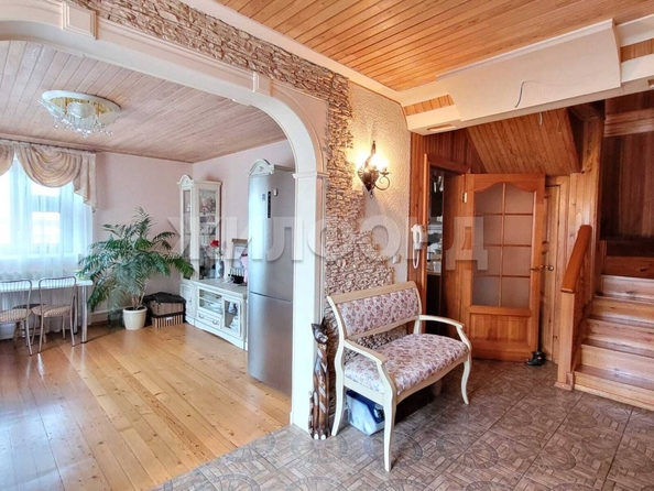 
  Продается дом, 200 м², Новосибирск
. Фото 3.