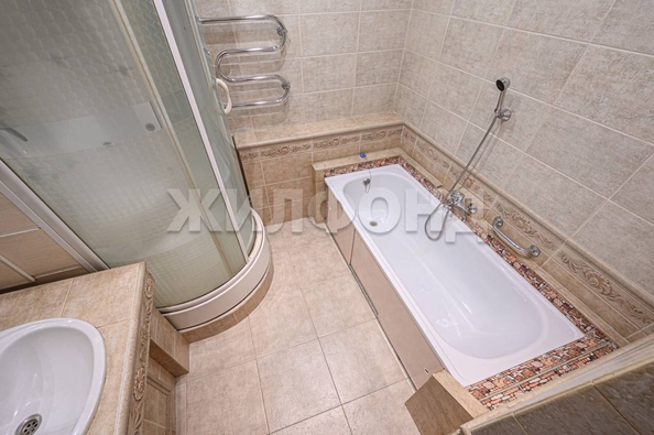 
  Продается 3-комн. квартира, 97.7 м², Красный пр-кт, д. 153б
. Фото 13.