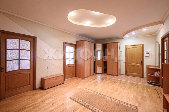 
  Продается 3-комн. квартира, 97.7 м², Красный пр-кт, д. 153б
. Фото 21.