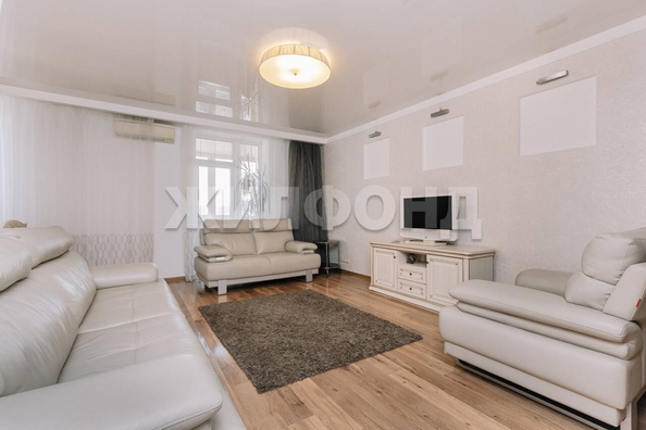 
  Продается 4-комн. квартира, 217.9 м², Галущака ул, д. 9
. Фото 7.