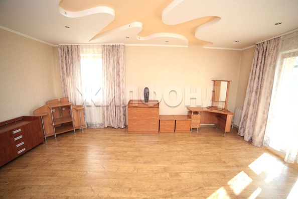 
  Продается 4-комн. квартира, 146.3 м², Нарымская ул, д. 17/2
. Фото 2.