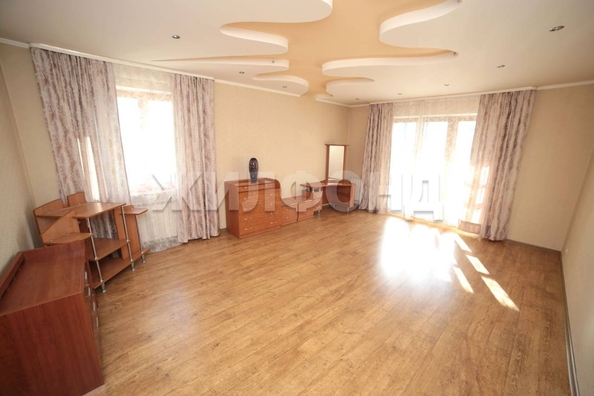
  Продается 4-комн. квартира, 146.3 м², Нарымская ул, д. 17/2
. Фото 3.