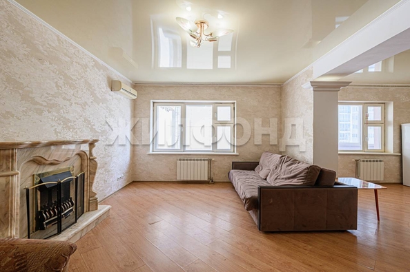 
  Продается 2-комн. квартира, 91.2 м², Железнодорожная ул, д. 12
. Фото 10.