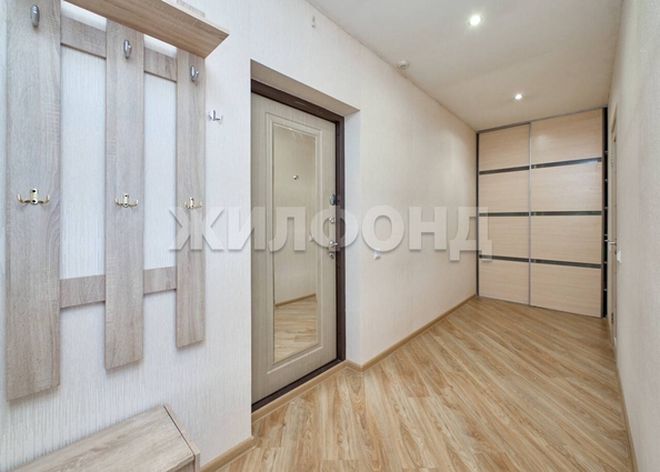
  Продается 2-комн. квартира, 56 м², Есенина ул, д. 12/2
. Фото 12.