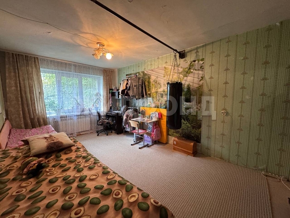
  Продается 3-комн. квартира, 61 м², Петухова ул, д. 114
. Фото 8.