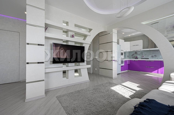 
  Продается 3-комн. квартира, 88.4 м², Романова ул, д. 60/1
. Фото 6.