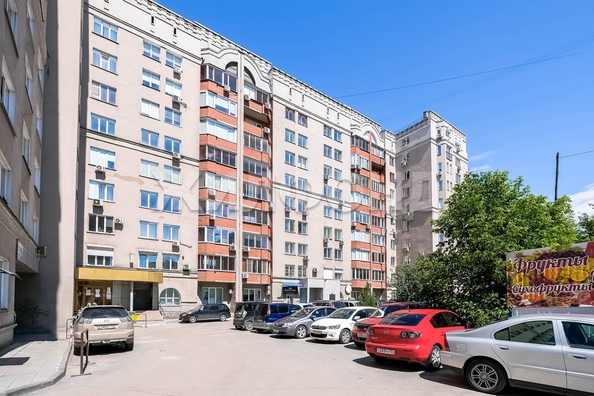 
  Продается 4-комн. квартира, 144 м², Каменская ул, д. 32
. Фото 2.