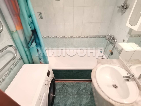 
  Продается 1-комн. квартира, 35.6 м², Октябрьская ул, д. 10а
. Фото 8.