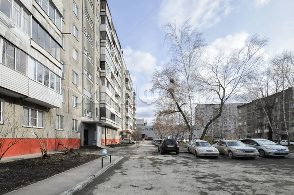 
  Продается 1-комн. квартира, 32.3 м², Троллейная ул, д. 20
. Фото 3.