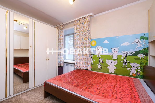 
  Продается 3-комн. квартира, 68 м², Сибирская ул, д. 49
. Фото 25.