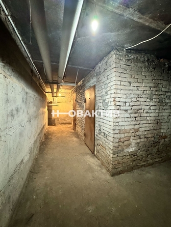 
  Продается 3-комн. квартира, 68 м², Сибирская ул, д. 49
. Фото 36.