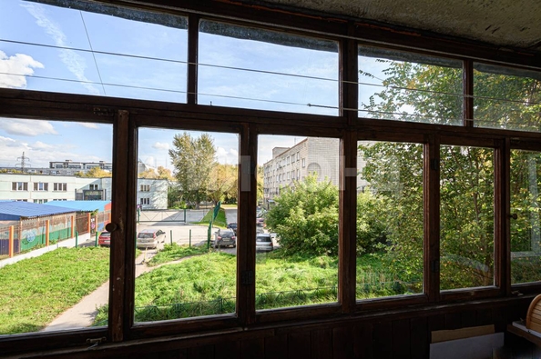 
  Продается 4-комн. квартира, 59.8 м², Ленинградская ул, д. 145
. Фото 12.
