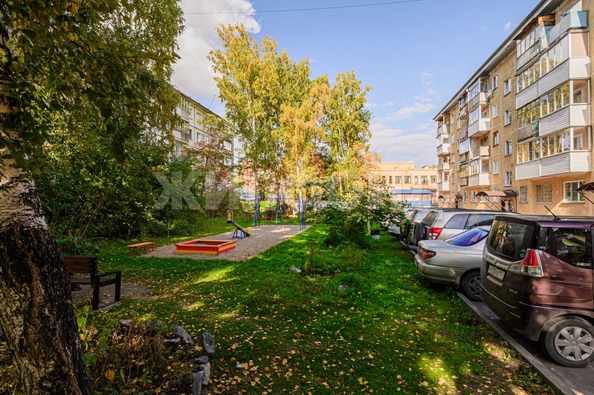 
  Продается 4-комн. квартира, 59.8 м², Ленинградская ул, д. 145
. Фото 42.