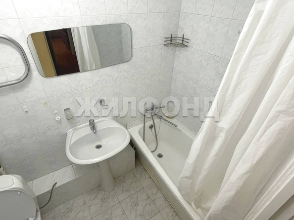 
  Сдается 2-комн. квартира, 46 м², Челюскинцев ул, д. 15/1
. Фото 12.