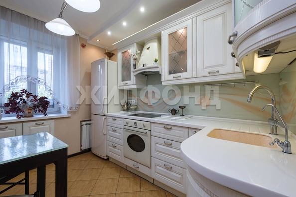 
  Продается 3-комн. квартира, 71.7 м², Балакирева ул, д. 1
. Фото 1.