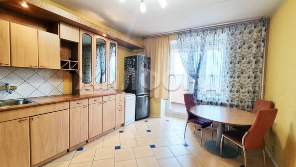 
  Продается 4-комн. квартира 147 м². Фото 1.