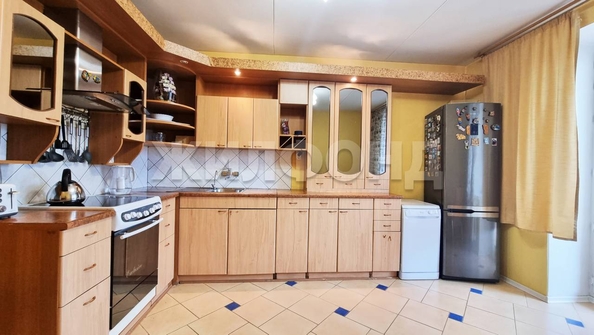 
  Продается 4-комн. квартира 147 м². Фото 3.