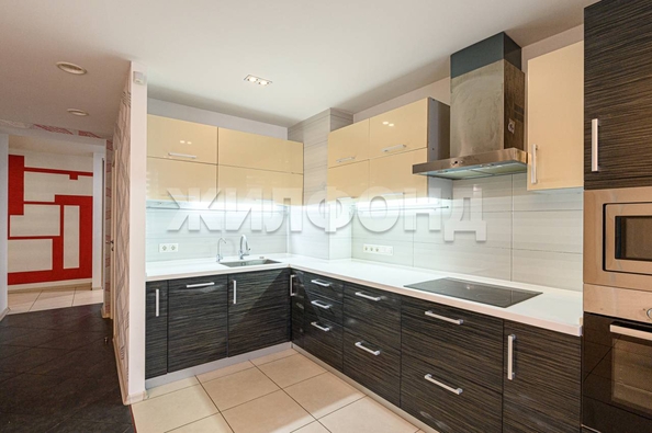 
  Продается 3-комн. квартира, 90.9 м², Адриена Лежена ул, д. 29/1
. Фото 5.