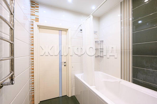 
  Продается 3-комн. квартира, 90.9 м², Адриена Лежена ул, д. 29/1
. Фото 10.