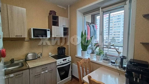 
  Продается 1-комн. квартира, 25.5 м², Петухова ул, д. 99
. Фото 5.