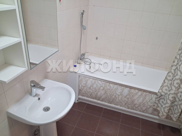 
  Продается 1-комн. квартира, 38.8 м², Дунаевского ул, д. 3
. Фото 12.