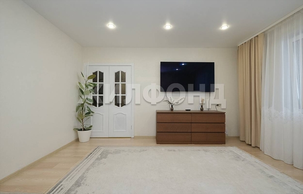 
  Продается 2-комн. квартира, 50 м², Лазурная ул, д. 6
. Фото 2.