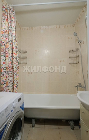
  Продается 2-комн. квартира, 50 м², Лазурная ул, д. 6
. Фото 20.
