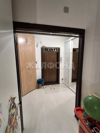 
  Продается 2-комн. квартира, 41.7 м², Овражная ул, д. 13
. Фото 2.
