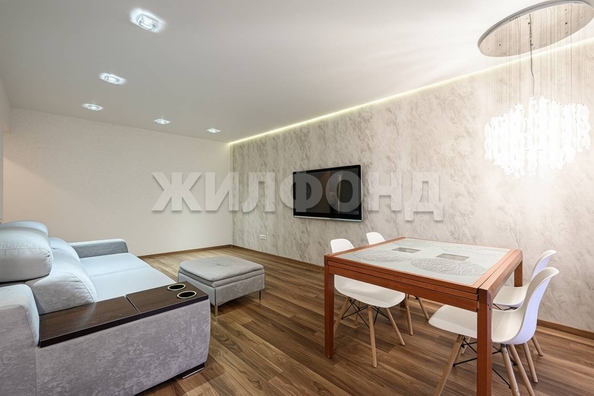 
  Продается 3-комн. квартира, 74.5 м², Холодильная ул, д. 17
. Фото 4.