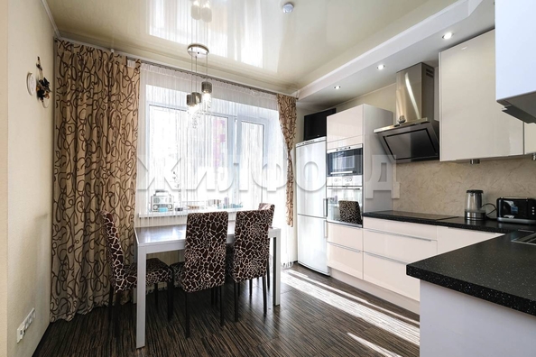 
  Продается 4-комн. квартира, 120.2 м², Адриена Лежена ул, д. 15
. Фото 8.