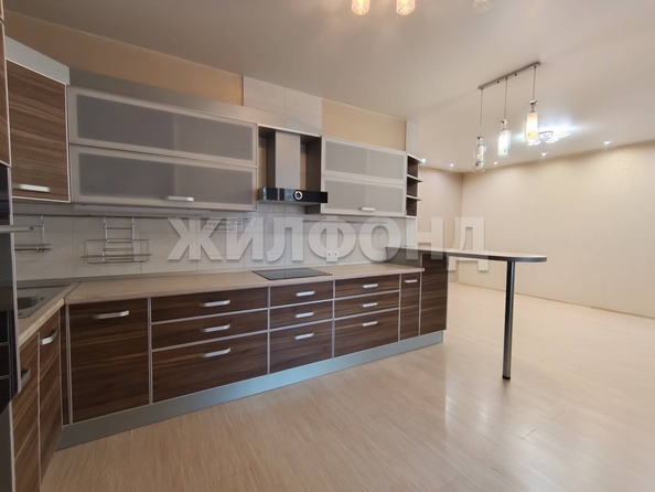 
  Продается 3-комн. квартира, 117 м², Владимировская ул, д. 21
. Фото 4.