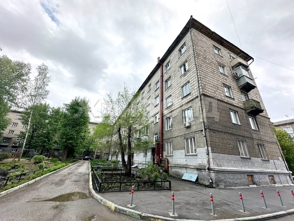 
  Продается 3-комн. квартира, 75.4 м², Титова ул, д. 22
. Фото 3.