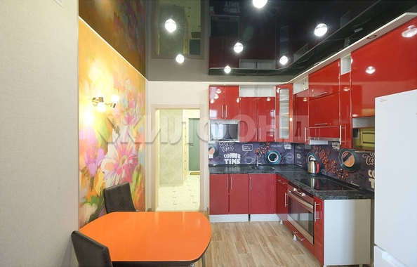 
  Продается 1-комн. квартира, 38.8 м², Кавалерийская ул, д. 25
. Фото 2.