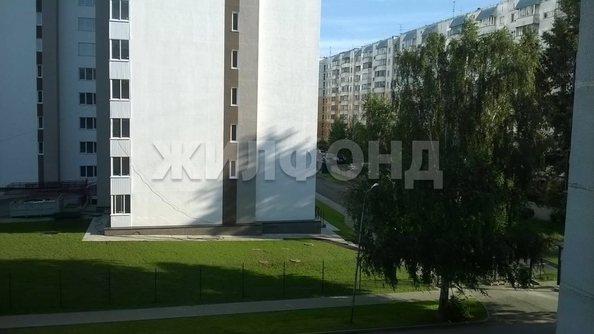 
  Продается 3-комн. квартира, 62.2 м², 25 лет Октября ул, д. 16
. Фото 2.
