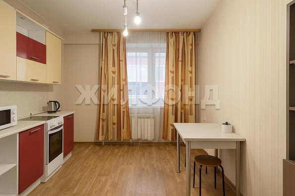 
  Продается 1-комн. квартира, 38.5 м², Михаила Немыткина ул, д. 10
. Фото 1.