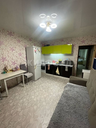 
  Продается 1-комн. квартира, 50 м², Рябиновая ул, д. 10
. Фото 1.