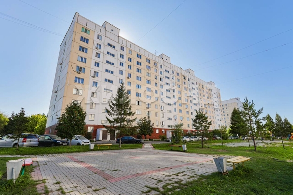 
  Продается 2-комн. квартира, 75.6 м², В. Высоцкого ул, д. 62
. Фото 41.