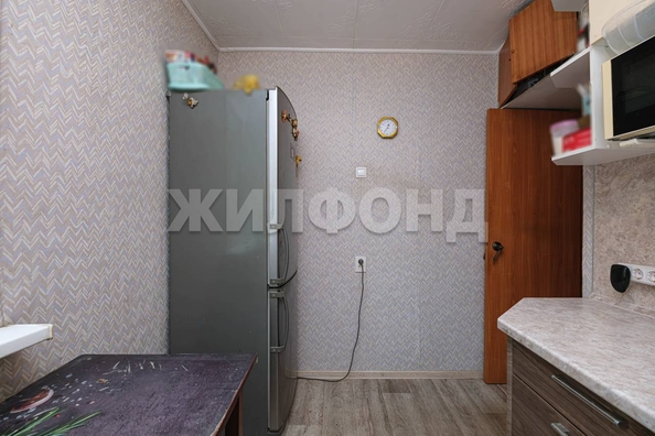 
  Продается 3-комн. квартира, 58.3 м², Полтавская ул, д. 37
. Фото 4.