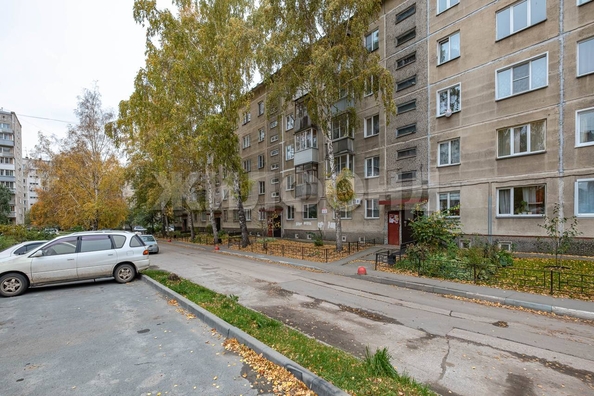 
  Продается 3-комн. квартира, 58.3 м², Полтавская ул, д. 37
. Фото 24.