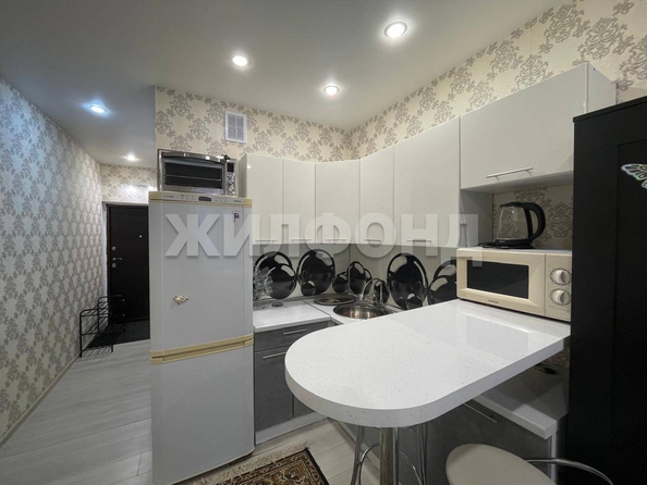 
  Сдается 1-комн. квартира, 21 м², Героев Революции ул, д. 21
. Фото 2.