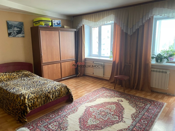 
  Продается 4-комн. квартира, 108.7 м², Иванова ул, д. 17
. Фото 3.