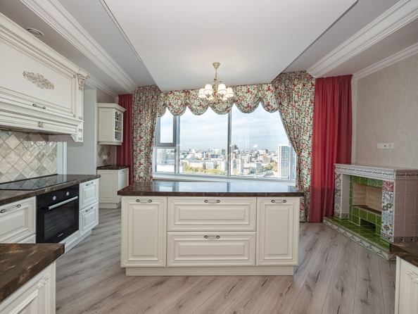 
  Продается 4-комн. квартира 147.4 м². Фото 2.