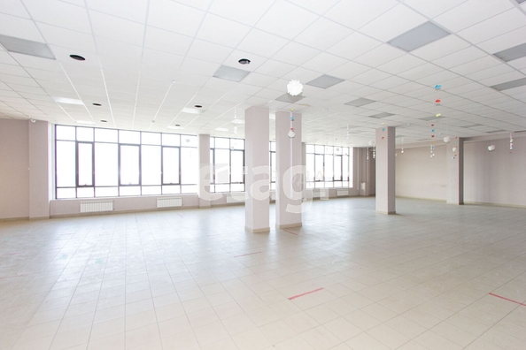 
  Сдается офис 391 м². Фото 1.