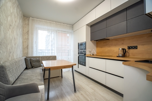 
  Продается 2-комн. квартира 61.29 м², в ЖК Ломоносов. Фото 1.